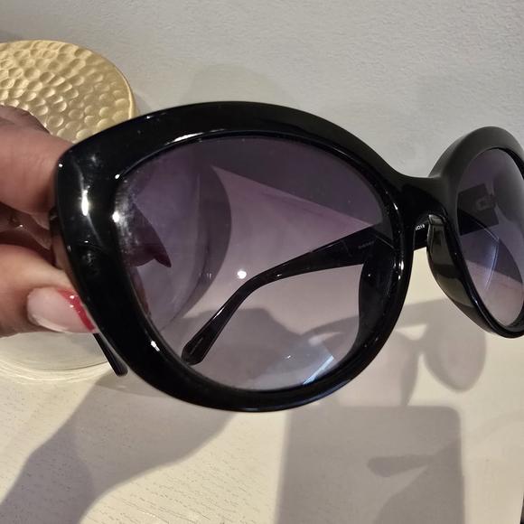Kate Spade "Sherrie" Sunglasses with Case - Picture 12 of 14